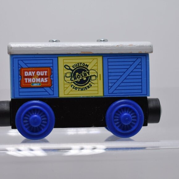 Day Out With Thomas Custom Crosby Clothiers Wooden Railway Car 2017 RARE - Picture 3 of 10